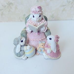 Patchville Bunnies Collection Grandma Rose 1993, 4" tall. (BI#MK/180328/RIAM)
